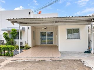 For rent 2 bedrooms house in Si Racha, Chonburi