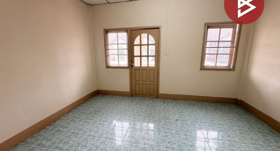 Casa adosada en venta de 2 habitaciones en Mueang Chachoengsao, Chachoengsao