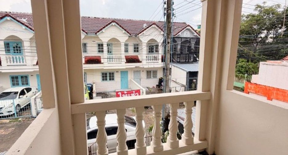 Casa adosada en venta de 2 habitaciones en Mueang Chachoengsao, Chachoengsao