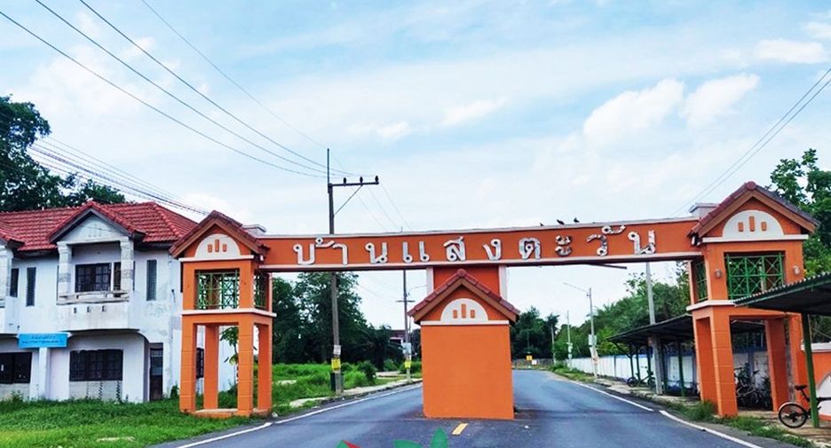 Casa adosada en venta de 2 habitaciones en Thanyaburi, Pathum Thani