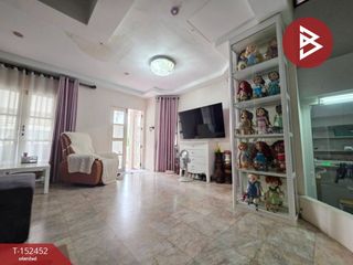 For sale 5 bedrooms townhouse in Don Mueang, Bangkok