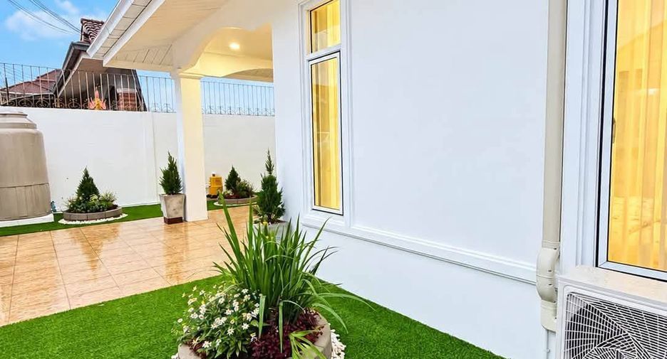 Casa en venta de 2 habitaciones en Bang Lamung, Chonburi