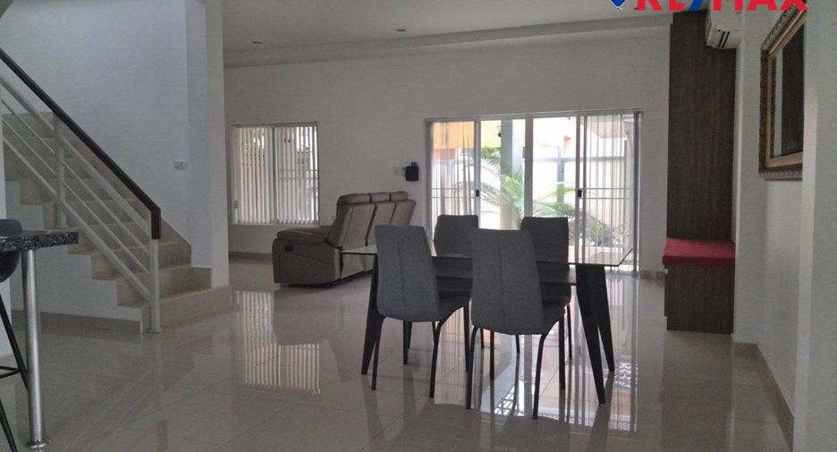 Haus zum Kauf mit 4 Zimmer in Bang Lamung, Chonburi