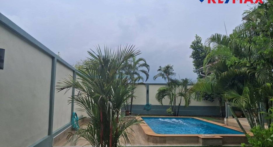Haus zum Kauf mit 4 Zimmer in Bang Lamung, Chonburi