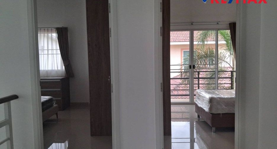 Haus zum Kauf mit 4 Zimmer in Bang Lamung, Chonburi