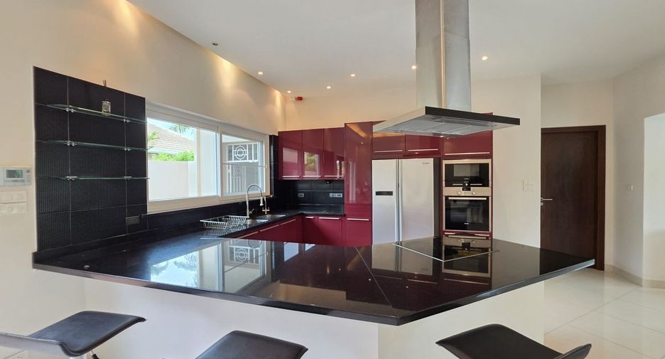 For sale 3 bedrooms house in Bang Lamung, Chonburi