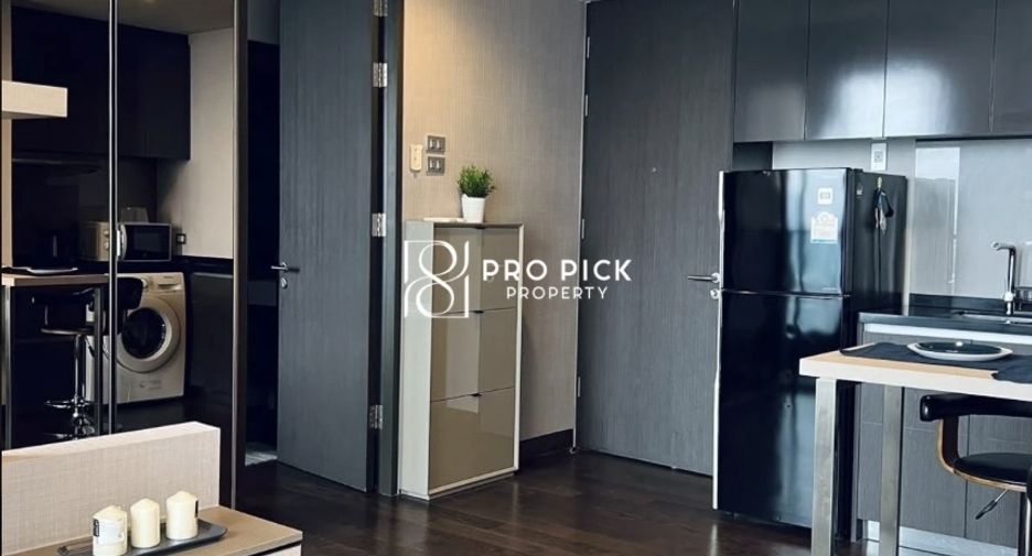 Condo en alquiler de 1 habitaciones en Khlong Toei, Bangkok