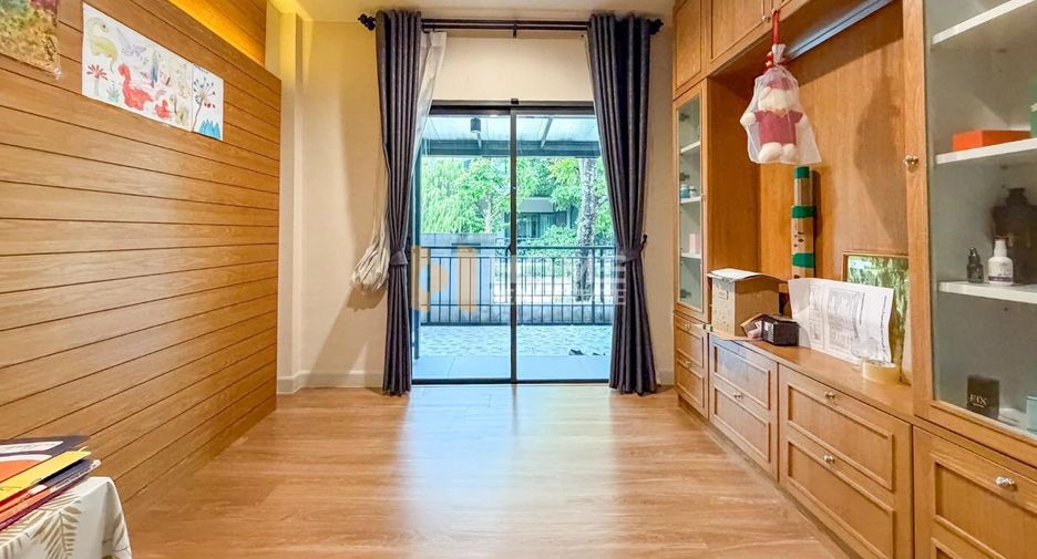 Haus zum Kauf mit 4 Zimmer in Mueang Nonthaburi, Nonthaburi