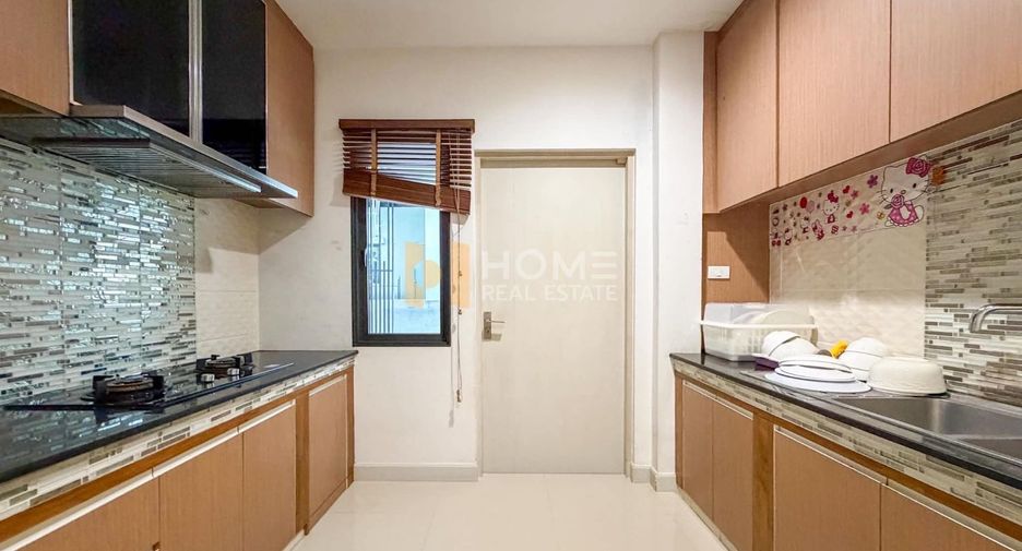 Haus zum Kauf mit 4 Zimmer in Mueang Nonthaburi, Nonthaburi