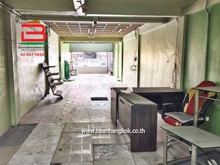 For rent and for sale 4 bedrooms retail Space in Sai Mai, Bangkok