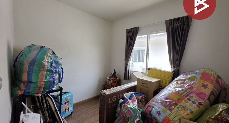 Casa adosada en venta de 4 habitaciones en Krathum Baen, Samut Sakhon