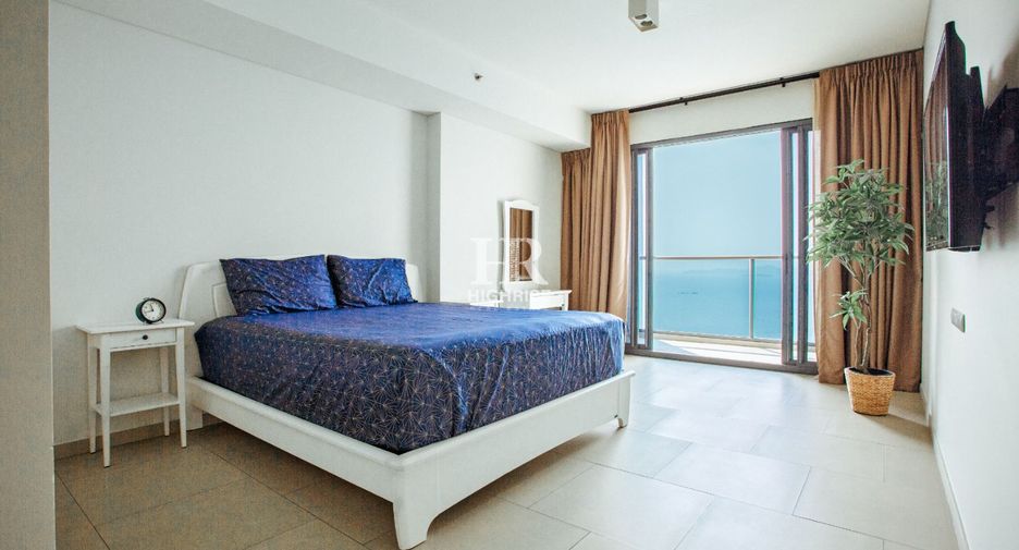 For sale 3 bedrooms condo in Bang Lamung, Chonburi