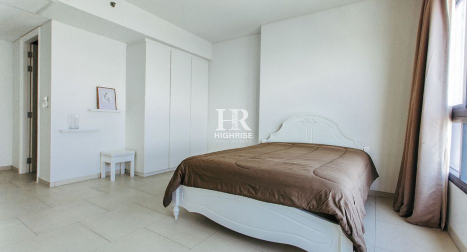 For sale 3 bedrooms condo in Bang Lamung, Chonburi