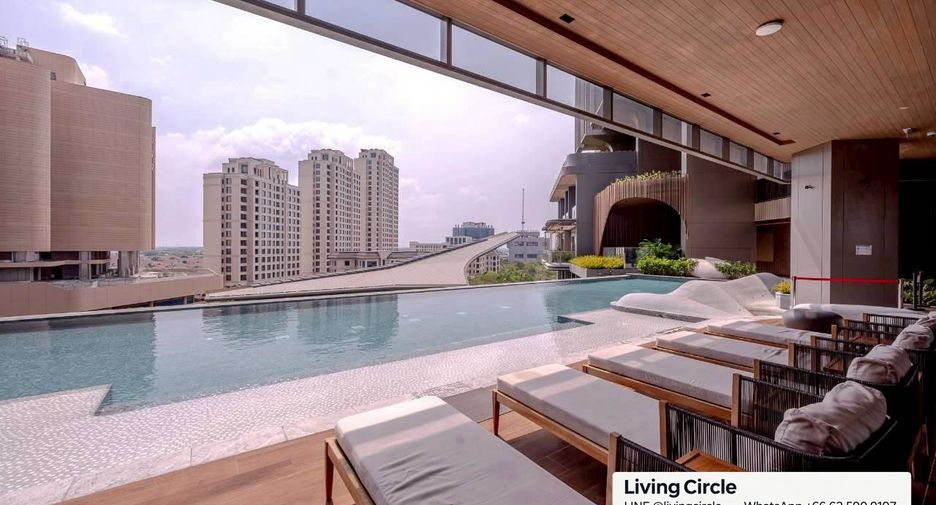 For rent 3 bedrooms condo in Bang Phli, Samut Prakan