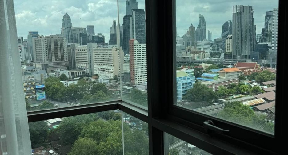 À louer et à vendre 2 chambres condo à Watthana, Bangkok