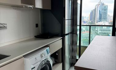 À louer et à vendre 2 chambres condo à Watthana, Bangkok