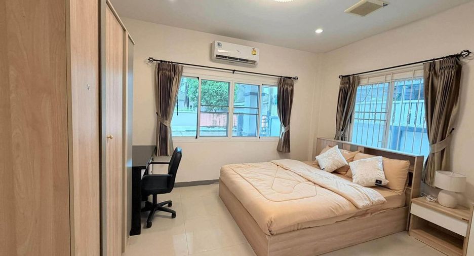 For rent 3 bedrooms condo in Bang Lamung, Chonburi