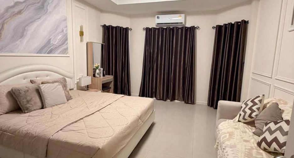 For rent 3 bedrooms condo in Bang Lamung, Chonburi
