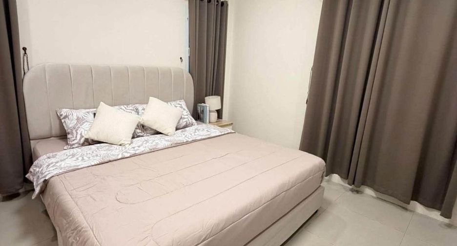 For rent 3 bedrooms condo in Bang Lamung, Chonburi