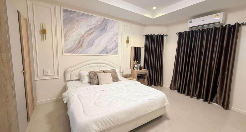 For rent 3 bedrooms condo in Bang Lamung, Chonburi
