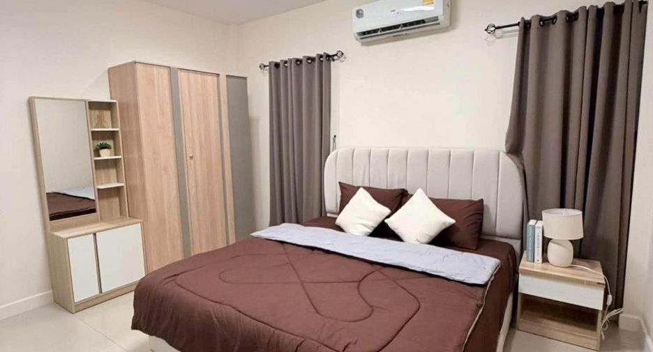 For rent 3 bedrooms condo in Bang Lamung, Chonburi