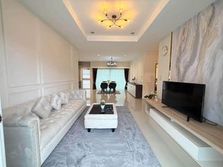 For rent 3 bedrooms condo in Bang Lamung, Chonburi