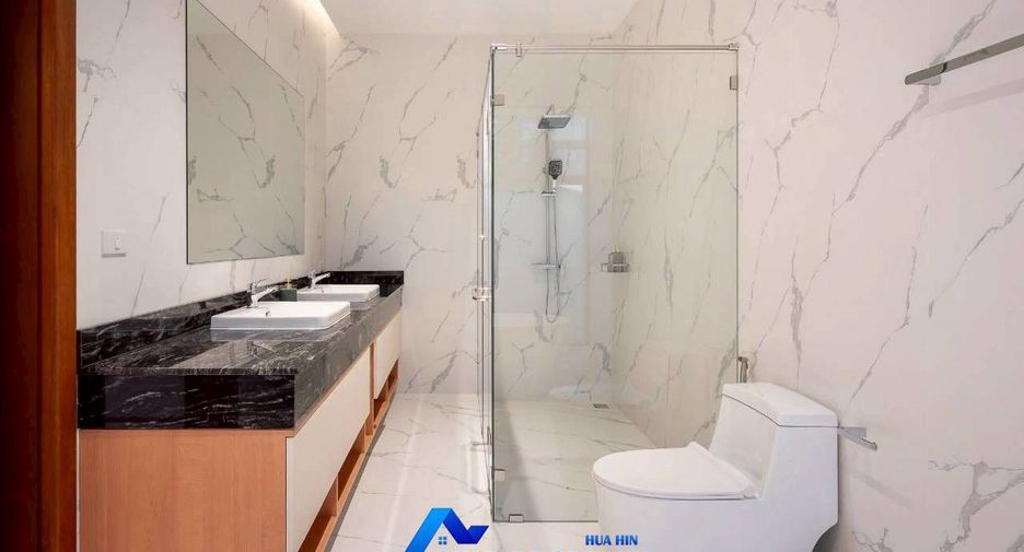 For sale 3 bedrooms villa in Hua Hin, Prachuap Khiri Khan