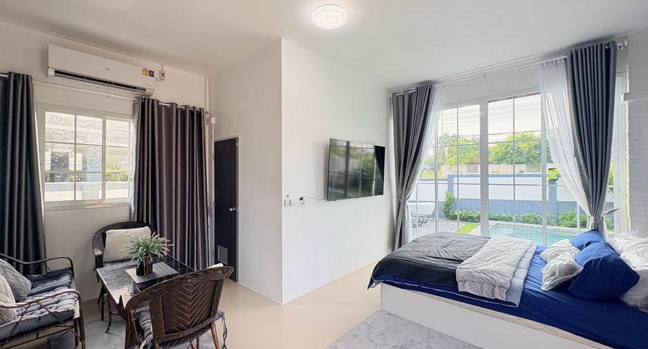 Villa en alquiler de 4 habitaciones en Bang Lamung, Chonburi