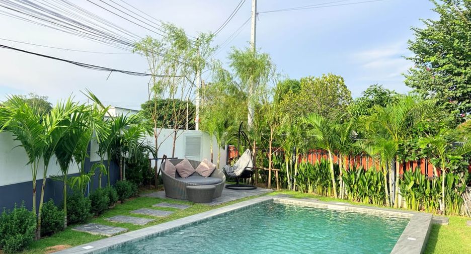 Villa en alquiler de 4 habitaciones en Bang Lamung, Chonburi