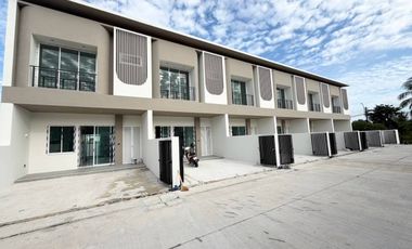 For sale 3 bedrooms townhouse in Mueang Phuket, Phuket