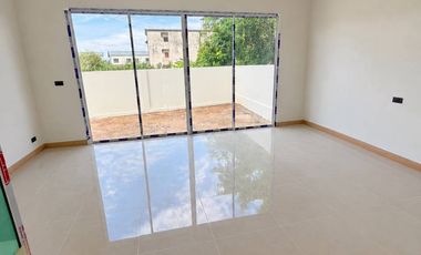 For sale 3 bedrooms townhouse in Mueang Phuket, Phuket