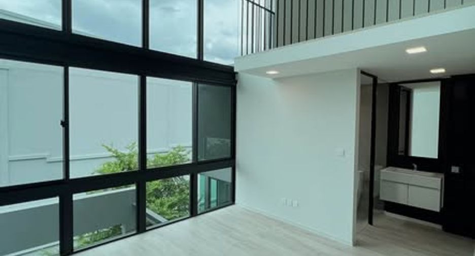 出租 4 卧室 独立屋 在 Saphan Sung, 曼谷