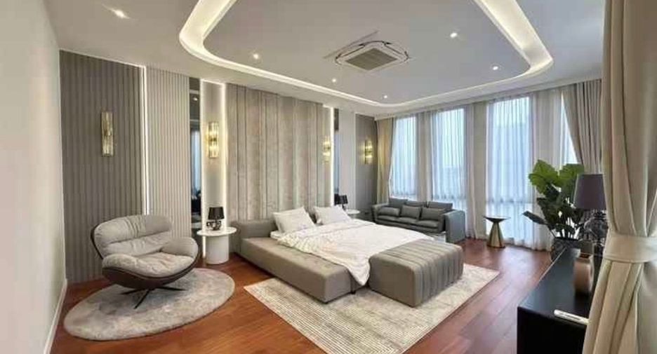 For rent 5 bedrooms villa in Suan Luang, Bangkok
