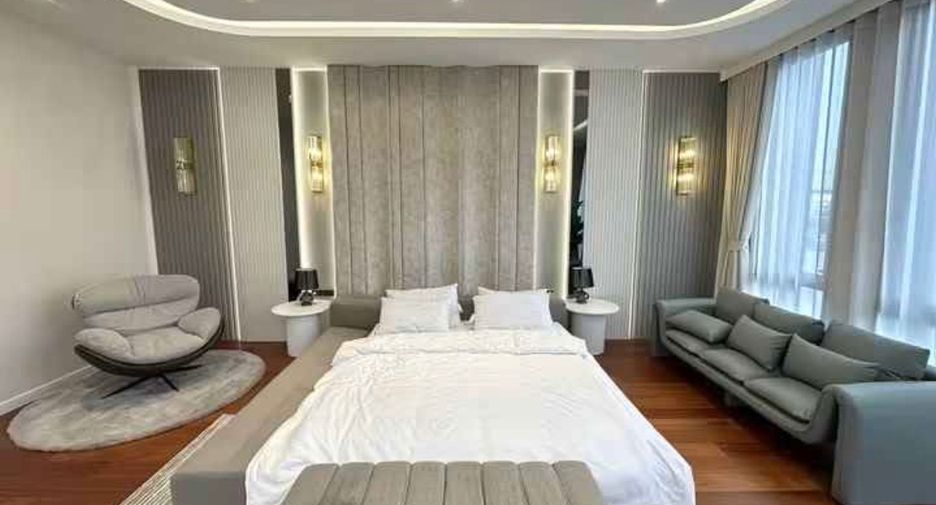 For rent 5 bedrooms villa in Suan Luang, Bangkok