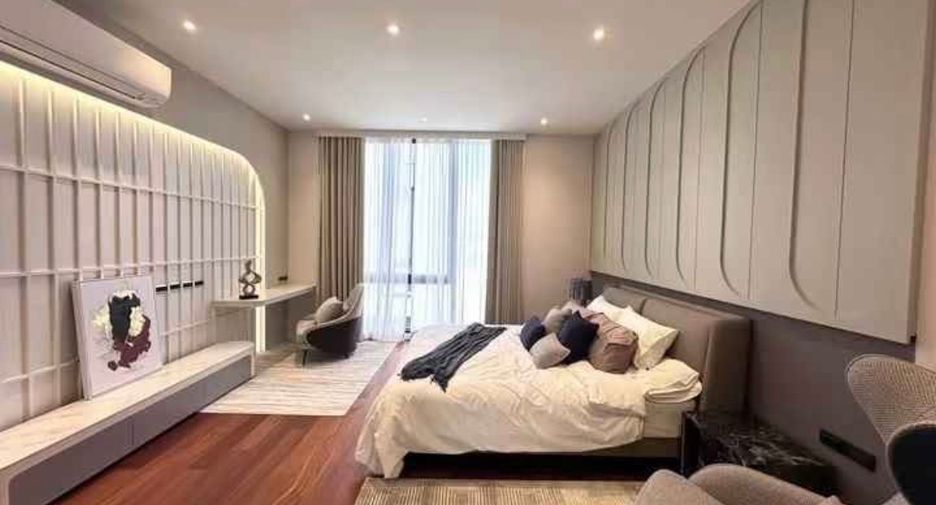 For rent 5 bedrooms villa in Suan Luang, Bangkok
