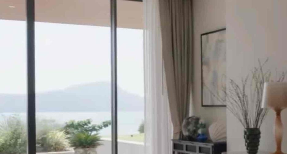 For sale 3 bedrooms villa in Mueang Phuket, Phuket
