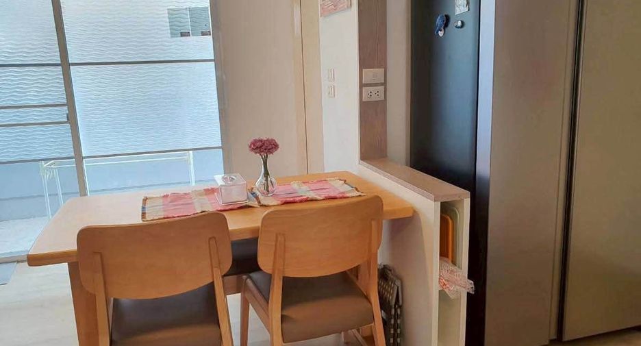 For rent 2 bedrooms townhouse in Bang Phli, Samut Prakan