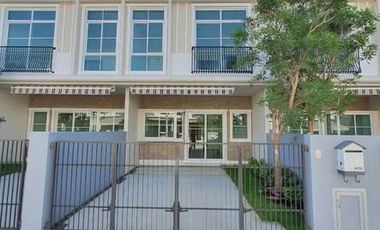 For rent 2 bedrooms townhouse in Bang Phli, Samut Prakan