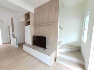 For rent 2 bedrooms townhouse in Bang Phli, Samut Prakan