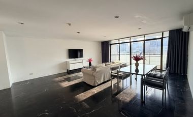 Condo en alquiler de 3 habitaciones en Watthana, Bangkok