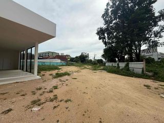 For rent retail Space in Bang Lamung, Chonburi