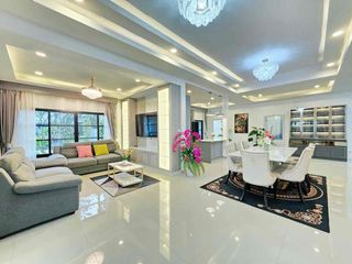 For rent 5 ベッドルーム villa in Bang Lamung, Chonburi