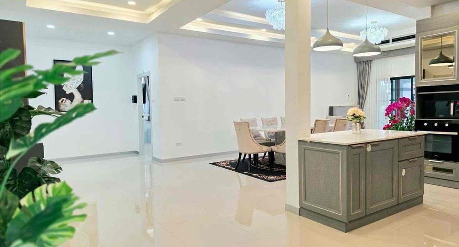 For rent 5 ベッドルーム villa in Bang Lamung, Chonburi