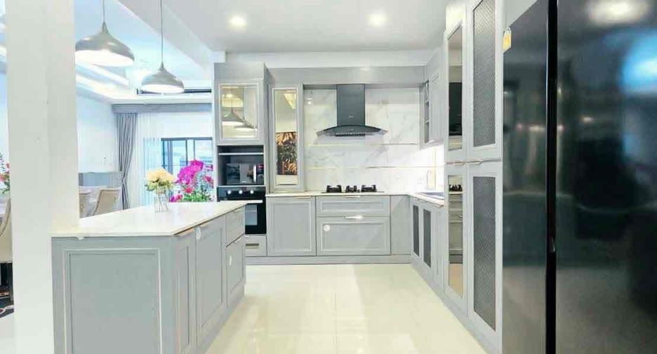 For rent 5 ベッドルーム villa in Bang Lamung, Chonburi