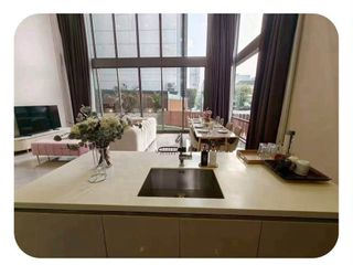 For rent 4 bedrooms townhouse in Watthana, Bangkok