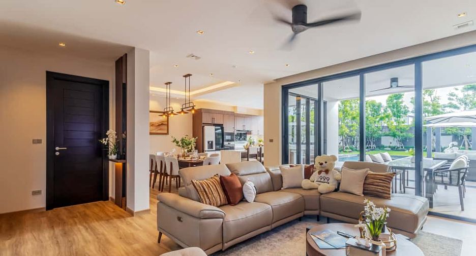 For sale 4 bedrooms house in Mueang Chiang Mai, Chiang Mai