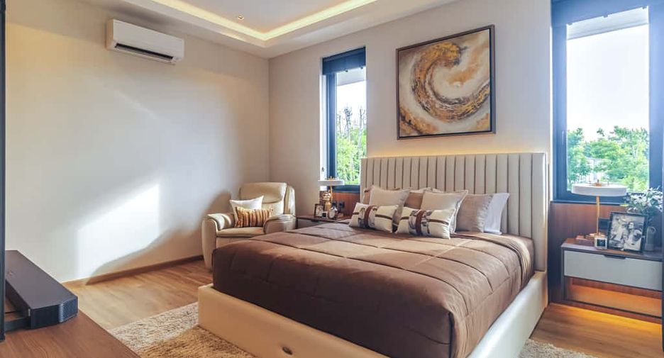 For sale 4 bedrooms house in Mueang Chiang Mai, Chiang Mai