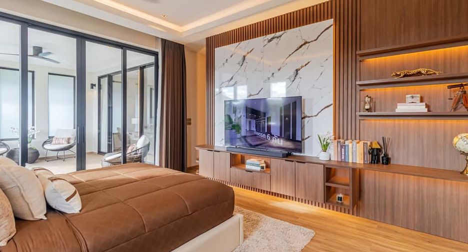 For sale 4 bedrooms house in Mueang Chiang Mai, Chiang Mai