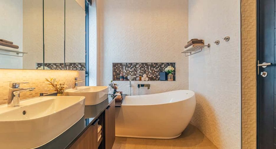 For sale 4 bedrooms house in Mueang Chiang Mai, Chiang Mai