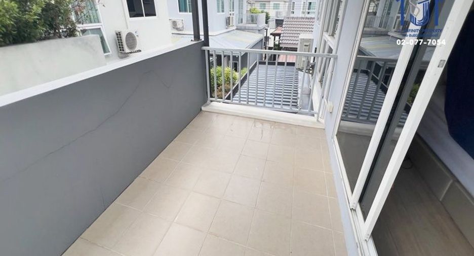 For sale 4 bedrooms house in Min Buri, Bangkok